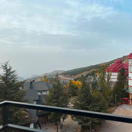 Apartamentos A Vivir Sierra Nevada 3000 المظهر الخارجي الصورة